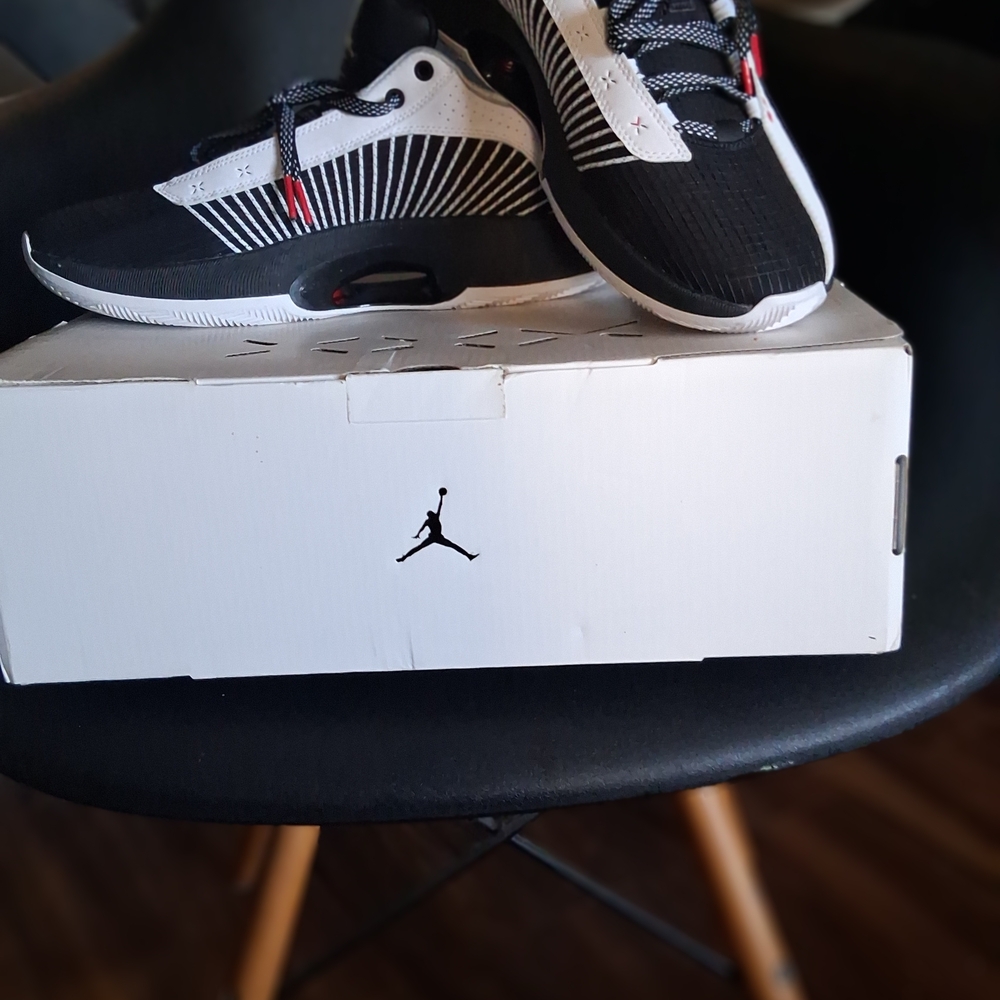 Jordan XXXV White Metallic Silver Black Low Mens 11.5 With Original Box - Picture 14 of 16